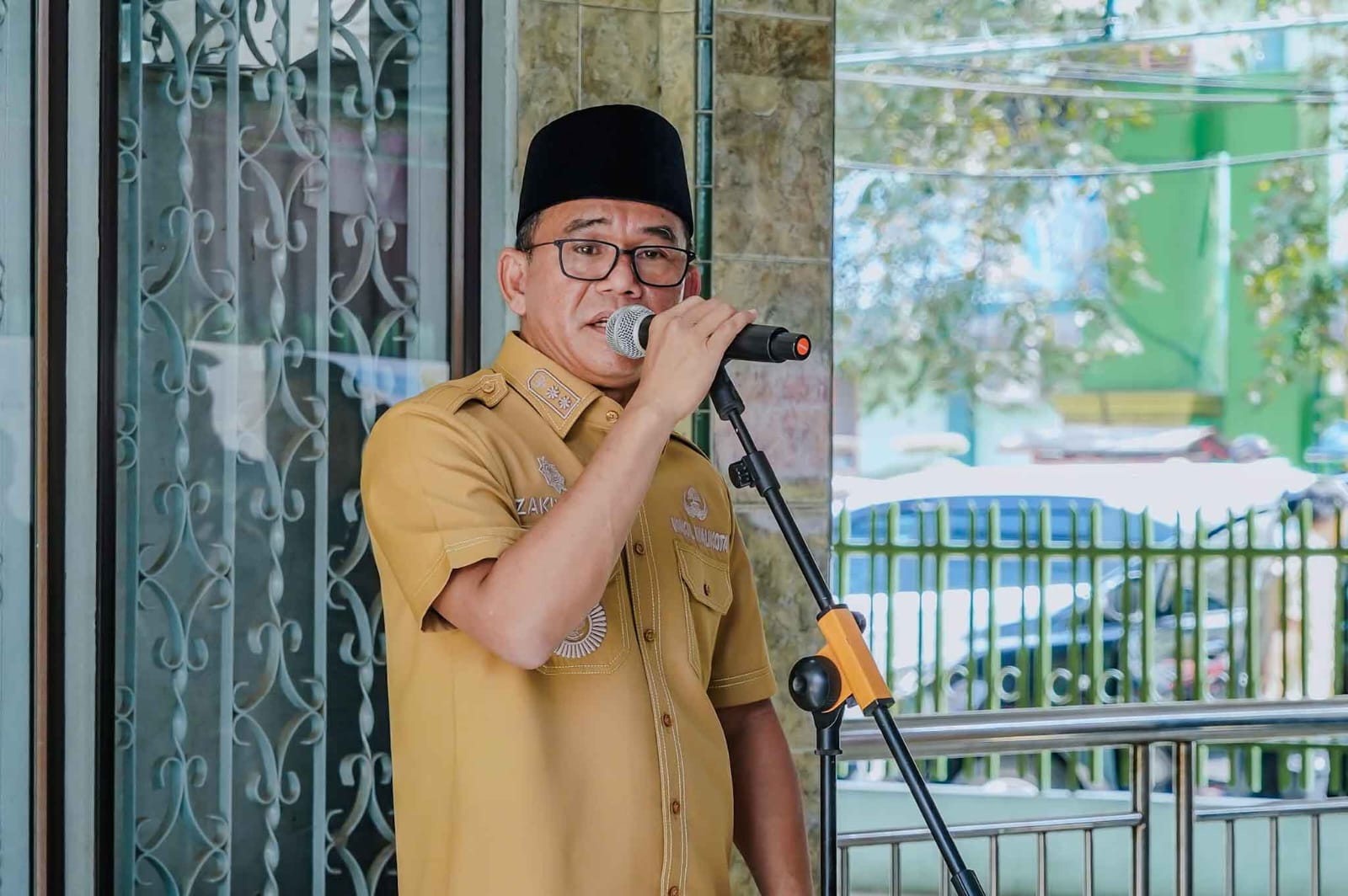 Letakkan Batu Pertama Pembangunan Masjid At-Tawwabin, Zakiyuddin Harahap Tekankan Fungsi Sosial Rumah Ibadah
