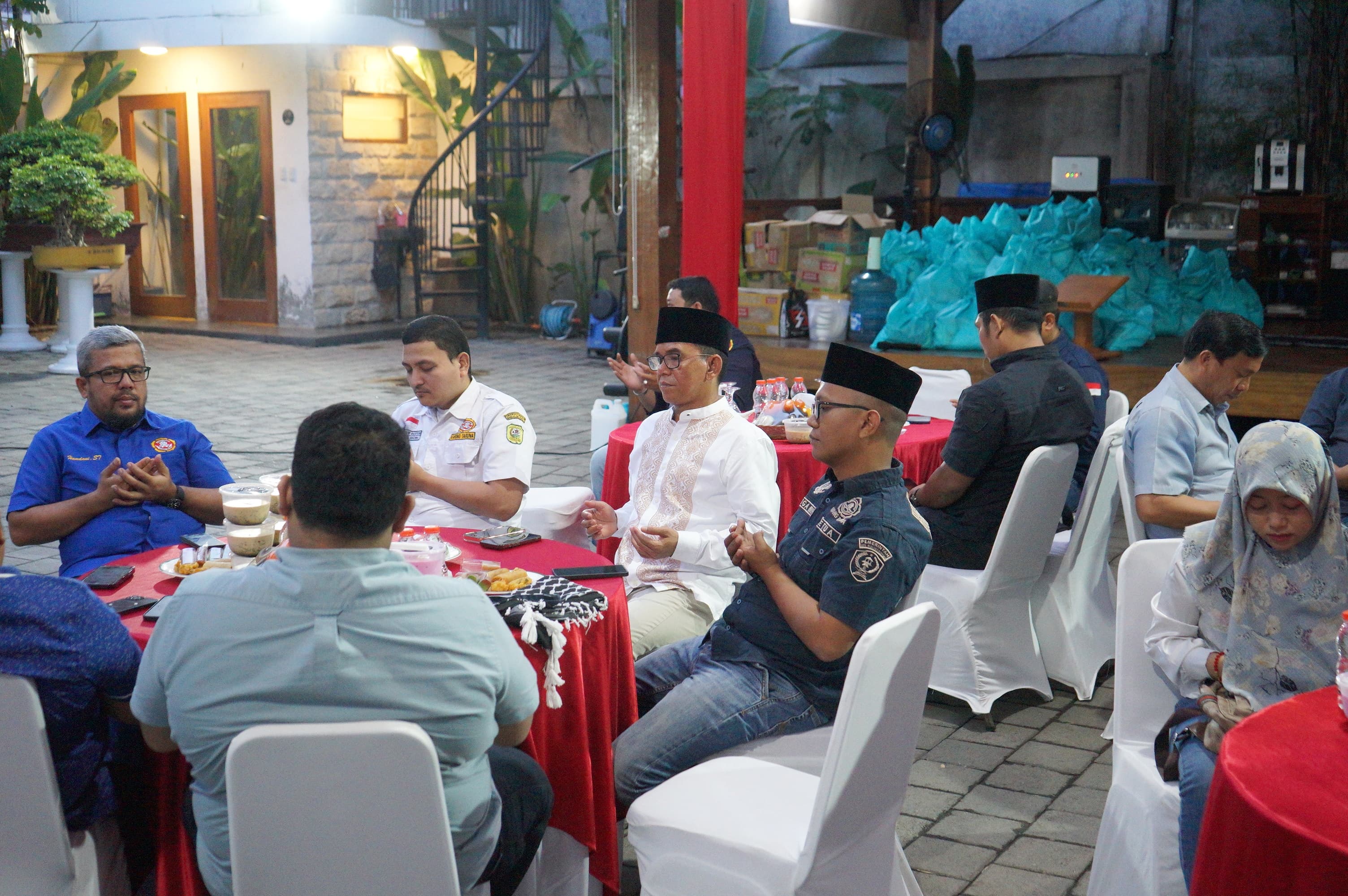 Pererat Silaturahmi, Wakil Wali Kota Medan Gelar Buka Puasa Bersama Ketua dan Pengurus Karang Taruna Kab/kota Se-Sumut