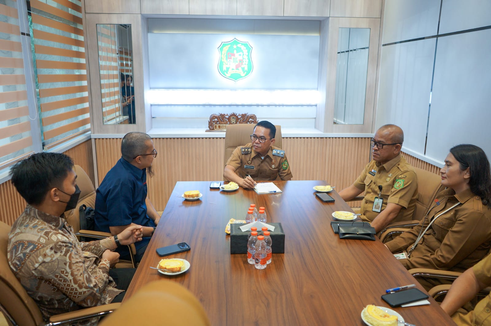 Terima Audiensi RS Awal Bros, Zakiyuddin Harahap: Jangan Bedakan Pasien Umum dan BPJS