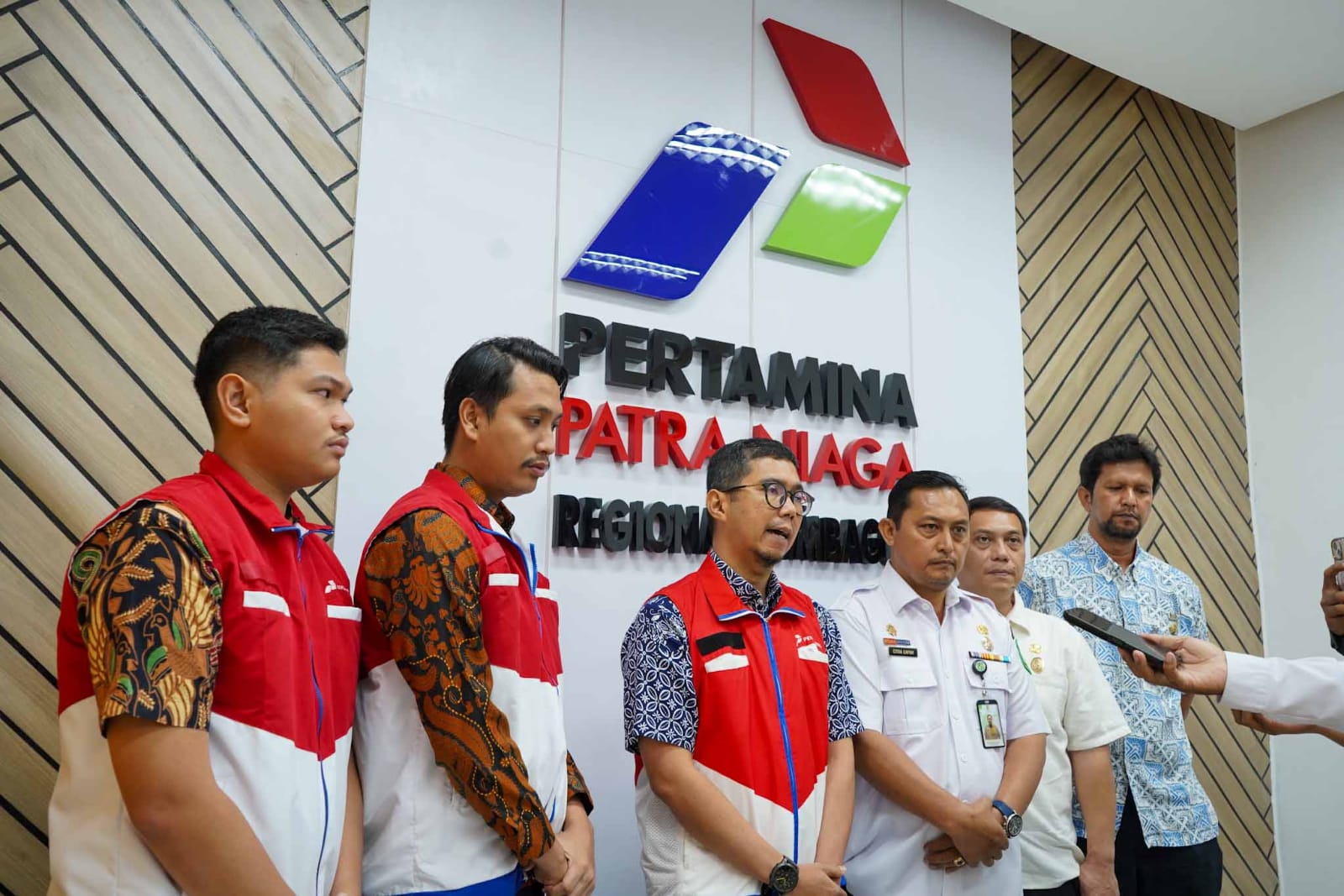 Pemko Medan Datangi Pertamina, Minta Kepastian Penyebab Antrean Panjang BBM di SPBU