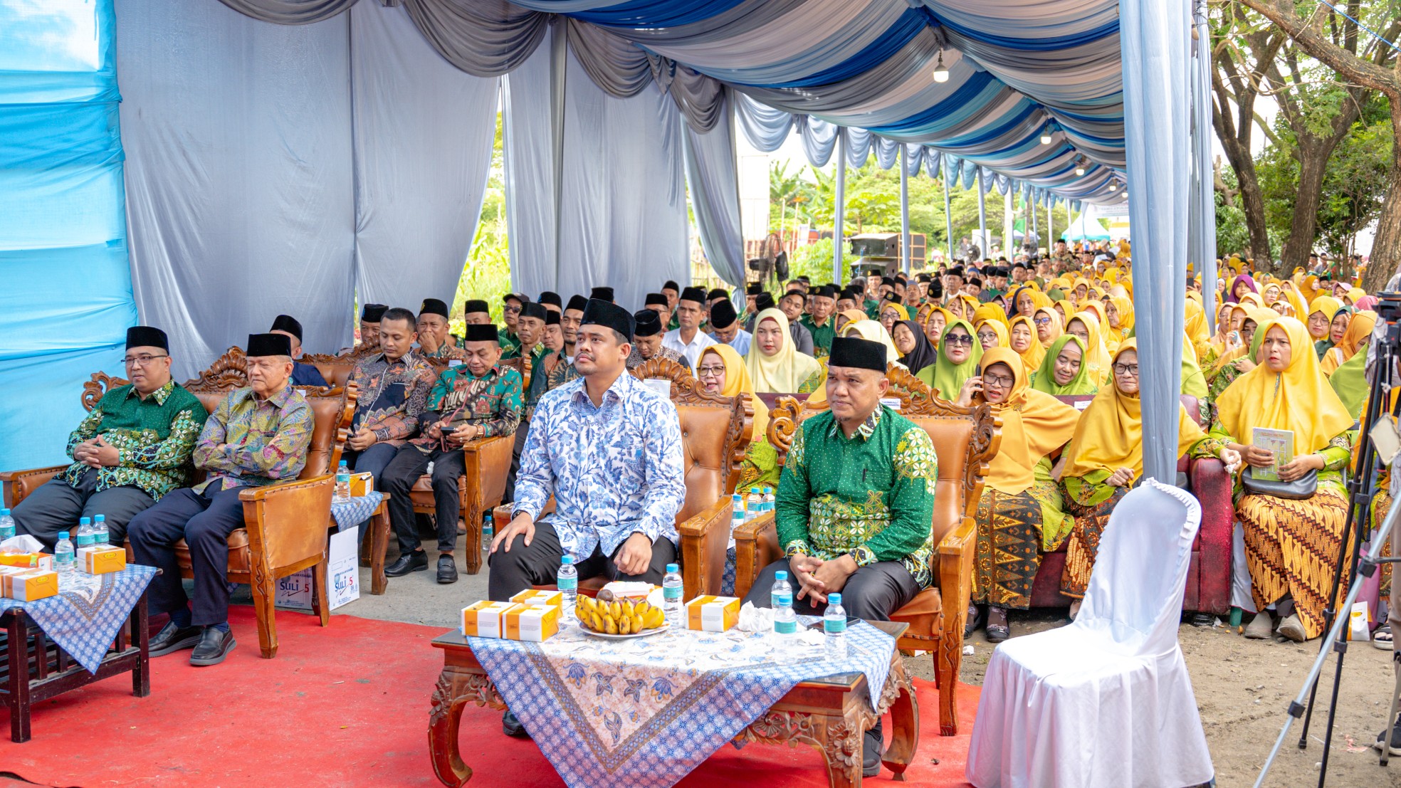 Wali Kota Medan, Bobby Nasution Hadir Dalam Tabligh Akbar Sejuta Umat Dalam Rangka Milad Muhammadiyah Ke 111 di Jalan Samudera Hindia, Perumnas Griya, Kelurahan Tangkahan, Kecamatan Medan Labuhan, Minggu (26/11/2023) Siang