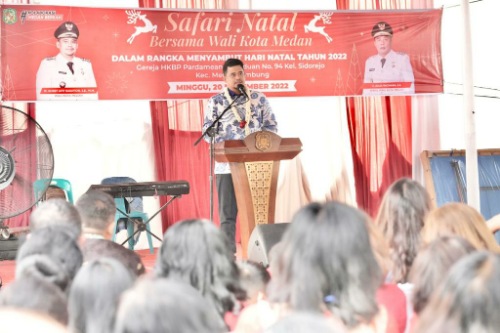 Safari Natal, Bobby Nasution Serahkan Hibah Rp 50 Juta dan Beri Solusi Langsung Soal Infrastruktur Sekitar Gereja HKBP Pardamean