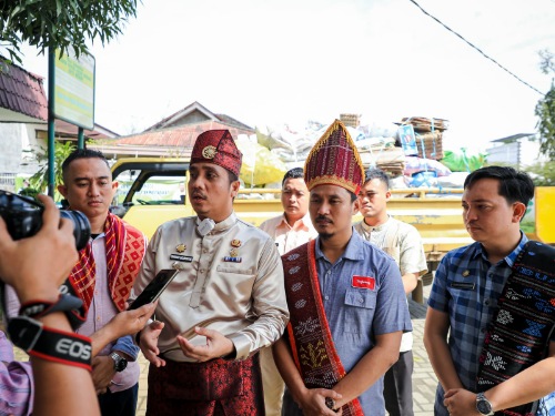 Pola Tersohor, Inovasi Kecamatan Medan Johor dalam Penanganan Kebersihan