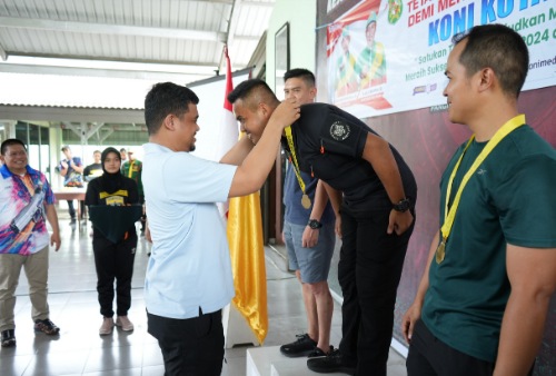 Wali Kota Medan Ikut Meriahkan Cabang Olahraga Menembak Dalam Rangka Porkot Medan Ke XIII