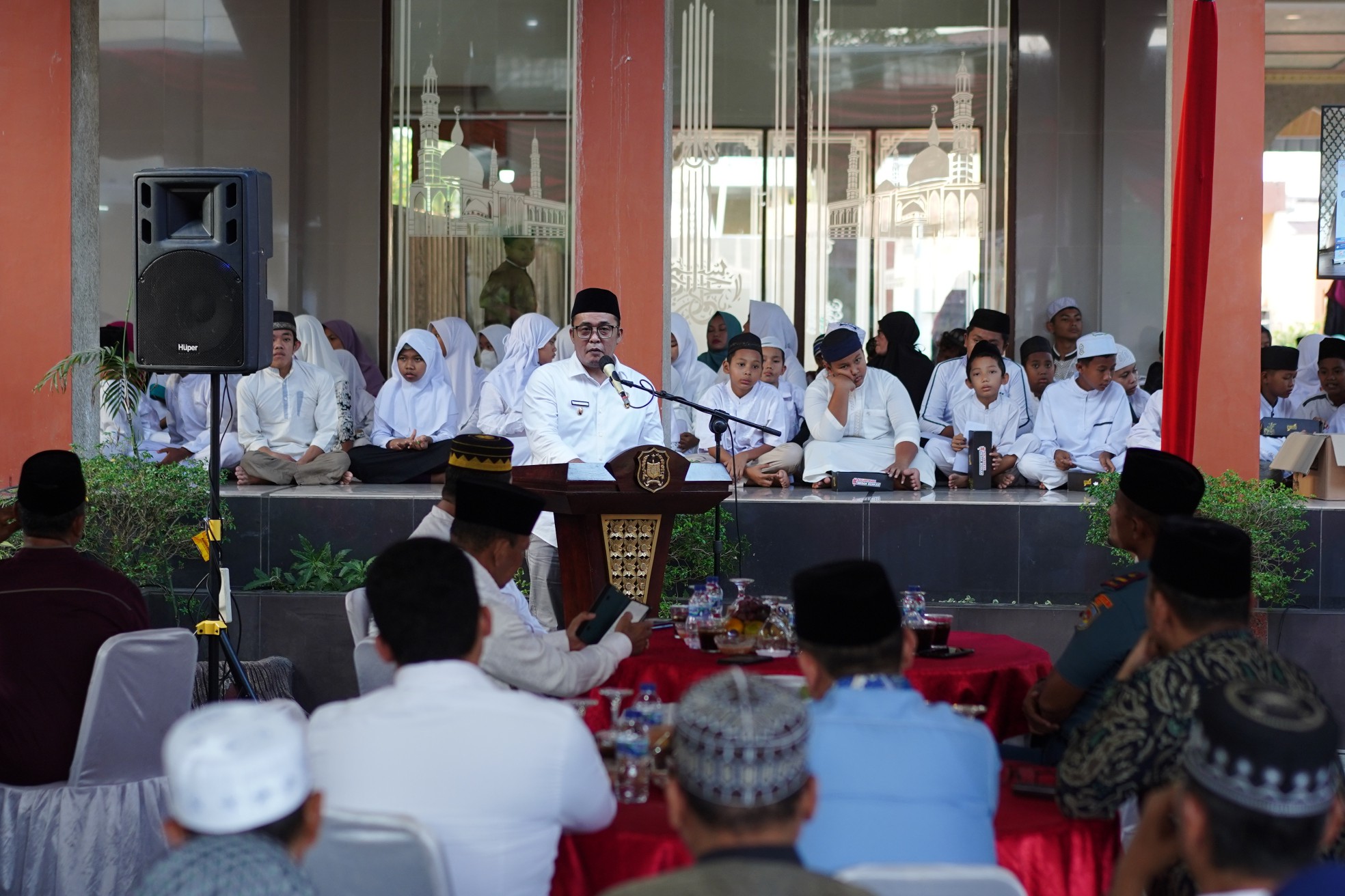 Wakil Wali Kota H. Aulia Rachman Menggelar Safari Ramadhan di Masjid Istiqomah Jalan Amal Luhur, Medan, Kamis (6/4)