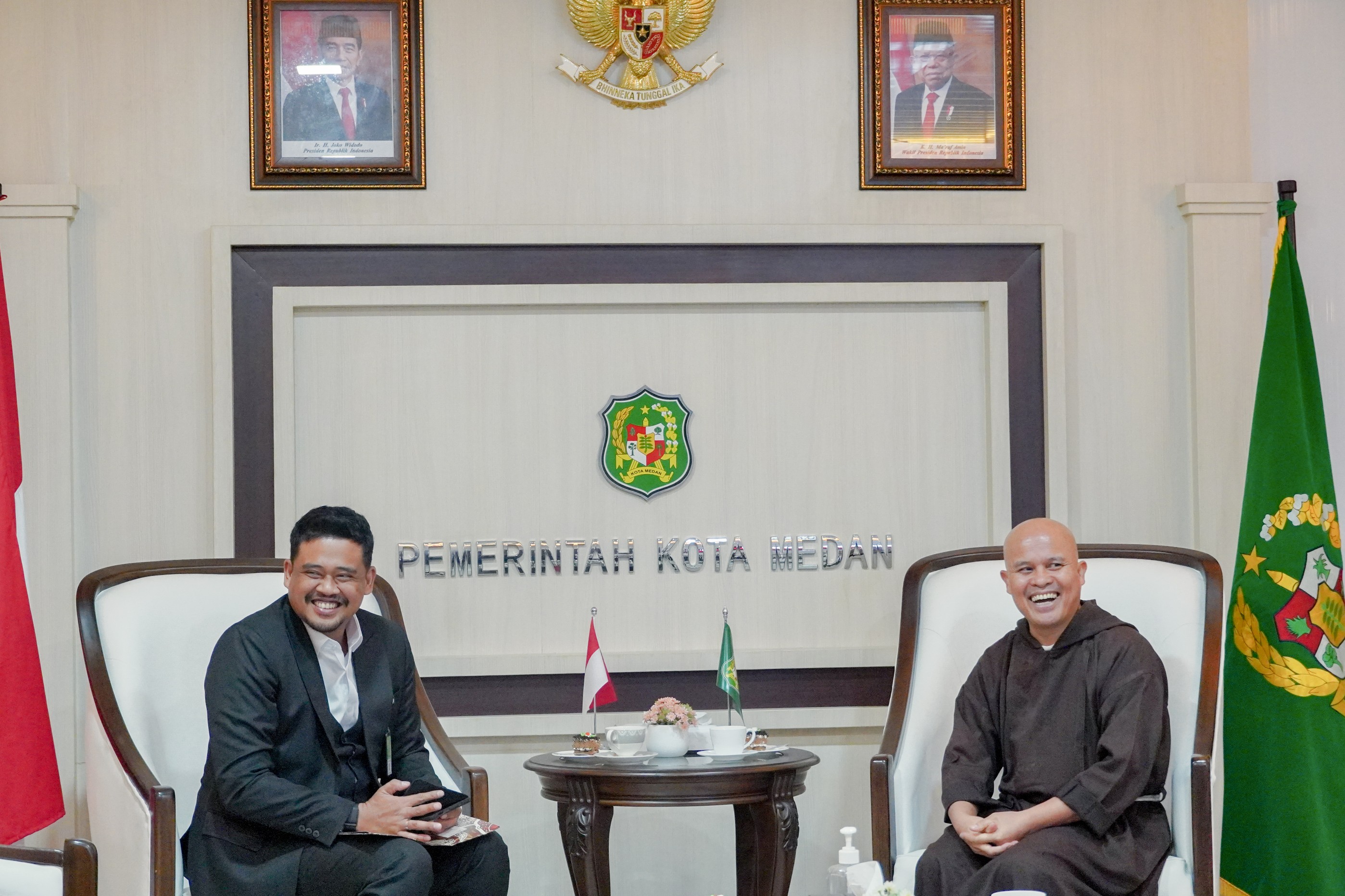 Wali Kota Medan Bobby Nasution Menerima Kunjungan Panitia Perayaan Hari Toleransi Internasional Ke-28 di Balai Kota Medan, Rabu (15/11/2023)