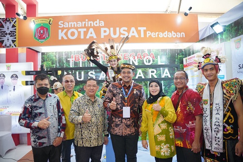 Bobby Nasution Pada Rapat Kerja Nasional (Rakernas)  ke XV Asosiasi Pemerintah Kota Seluruh Indonesia (APEKSI) Yang Digelar di Kota Padang, Sumatera Barat, Senin (8/8).