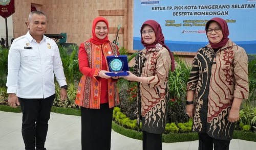 TP PKK Kota Medan Menerima Kunjungan Kerja Dari Pengurus TP PKK Kota Tangerang Selatan Terkait Dengan Study Komparatif Tentang Program Kegiatan PKK Kota Medan