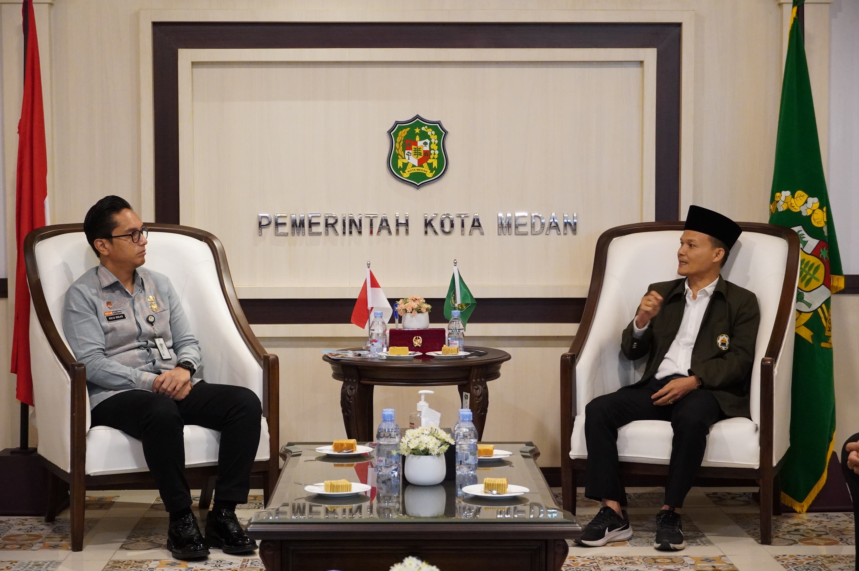 Wujudkan Masjid sebagai Pusat Kegiatan Keagamaan dan Sosial, Rico Waas Ajak DMI Bersinergi