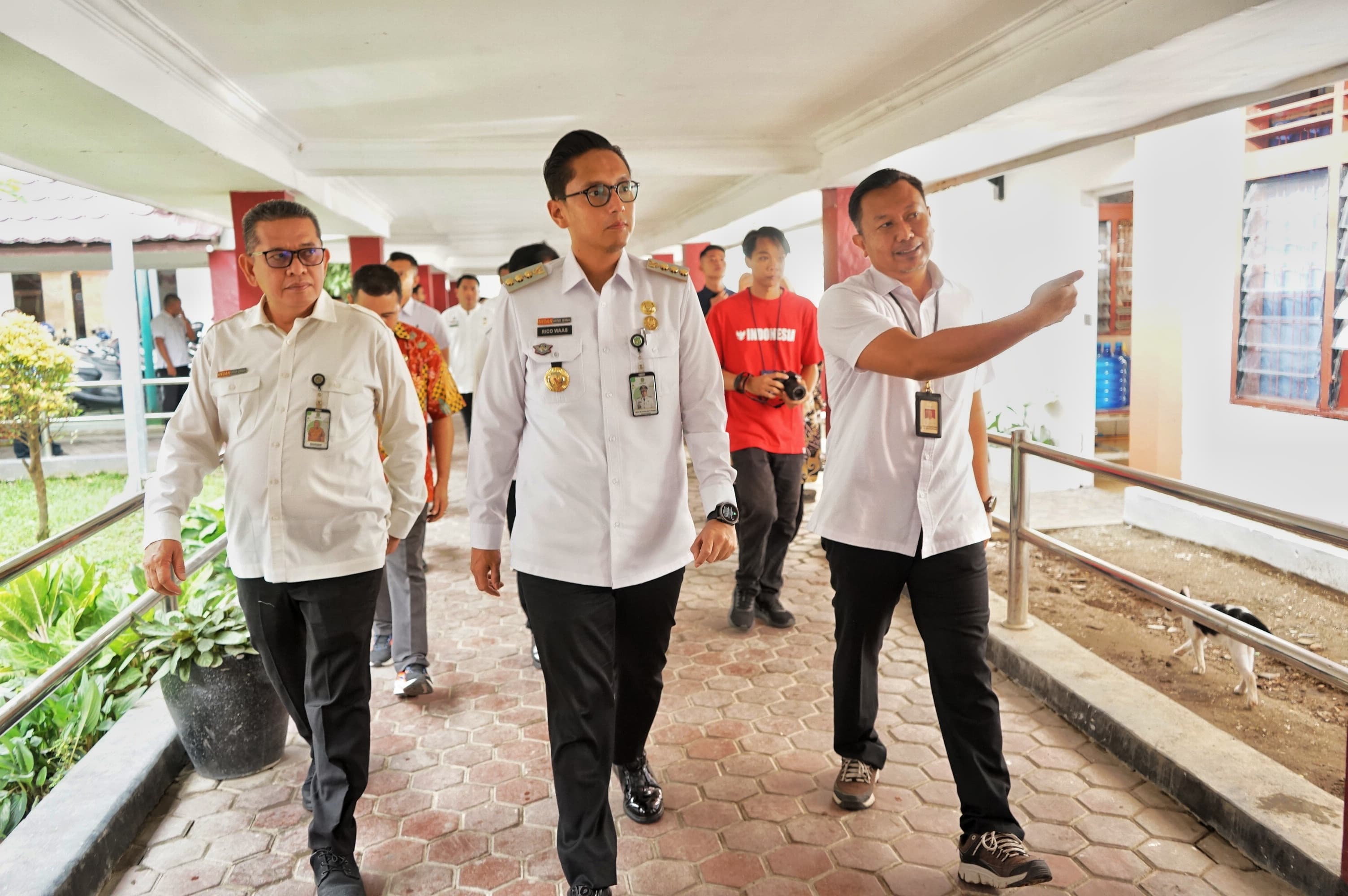 Tinjau Sekolah Rakyat Kota Medan, Rico Waas Ingatkan Siswa Rajin Belajar Untuk Menggapai Cita-Cita