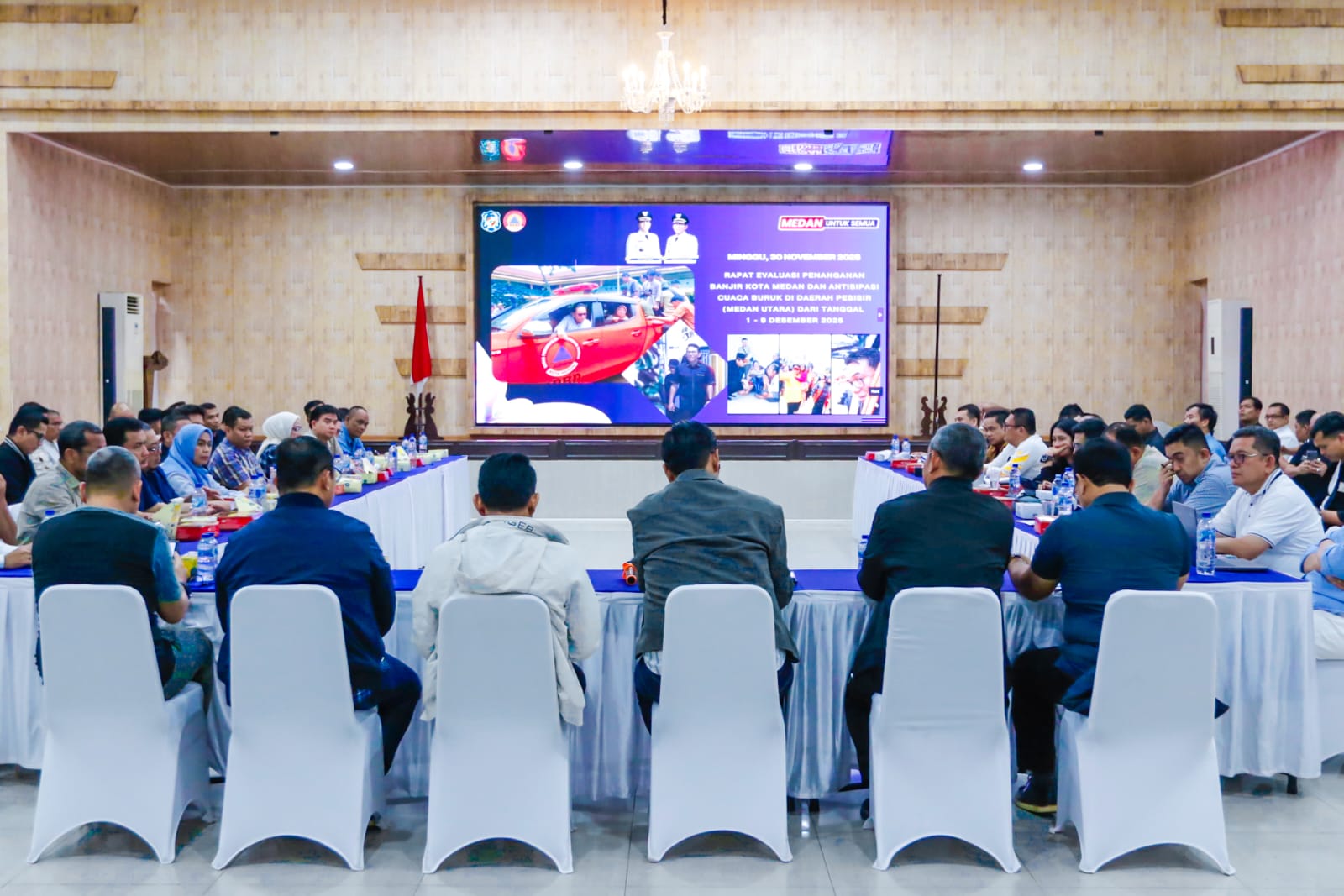 Pemko Medan Siaga Penuh. Rico Waas Pimpin Langsung Rapat Evaluasi Banjir Terbesar dan Bersiap Hadapi Cuaca Buruk 1-9 Desember