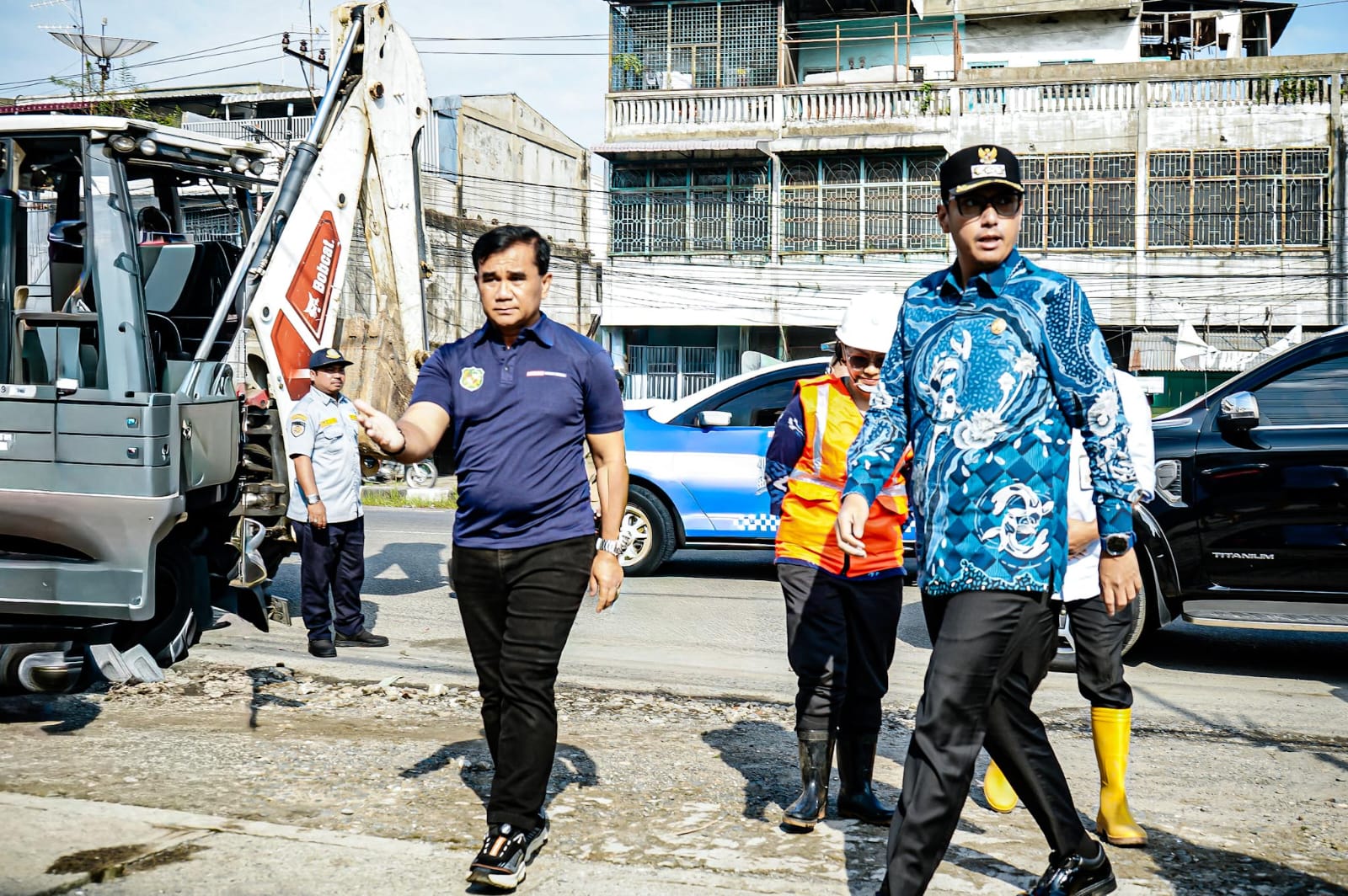 Rico Waas: Medan Barat Harus Bersih Malam Ini,  Jangan Ada Lagi Tumpukan Sampah di Jalan Tengah Kota dan Protokol