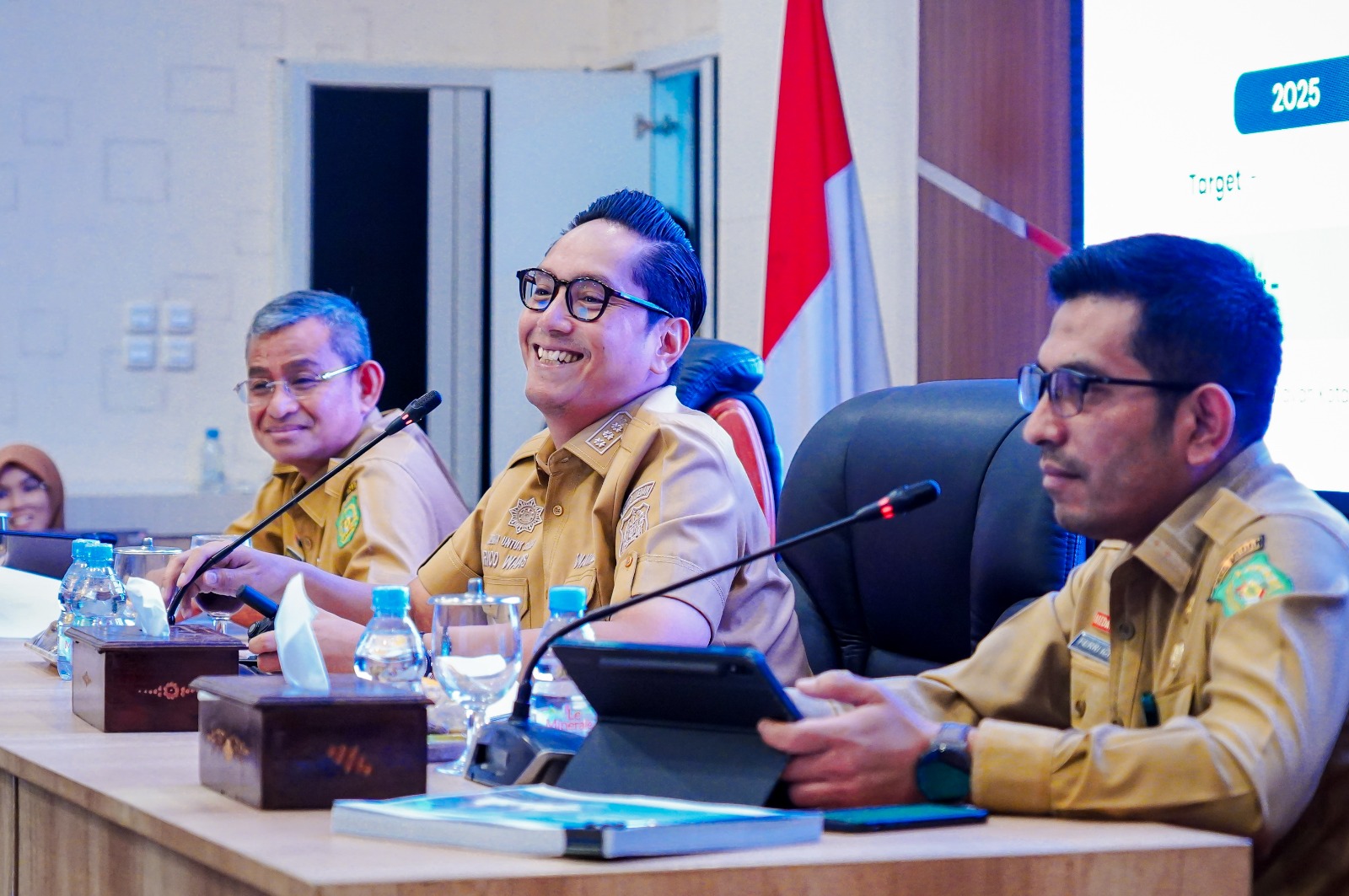 Rico Waas Evaluasi Janji Kampanye, Tegaskan Tak Mau Data ABS dan Target Harus Tuntas