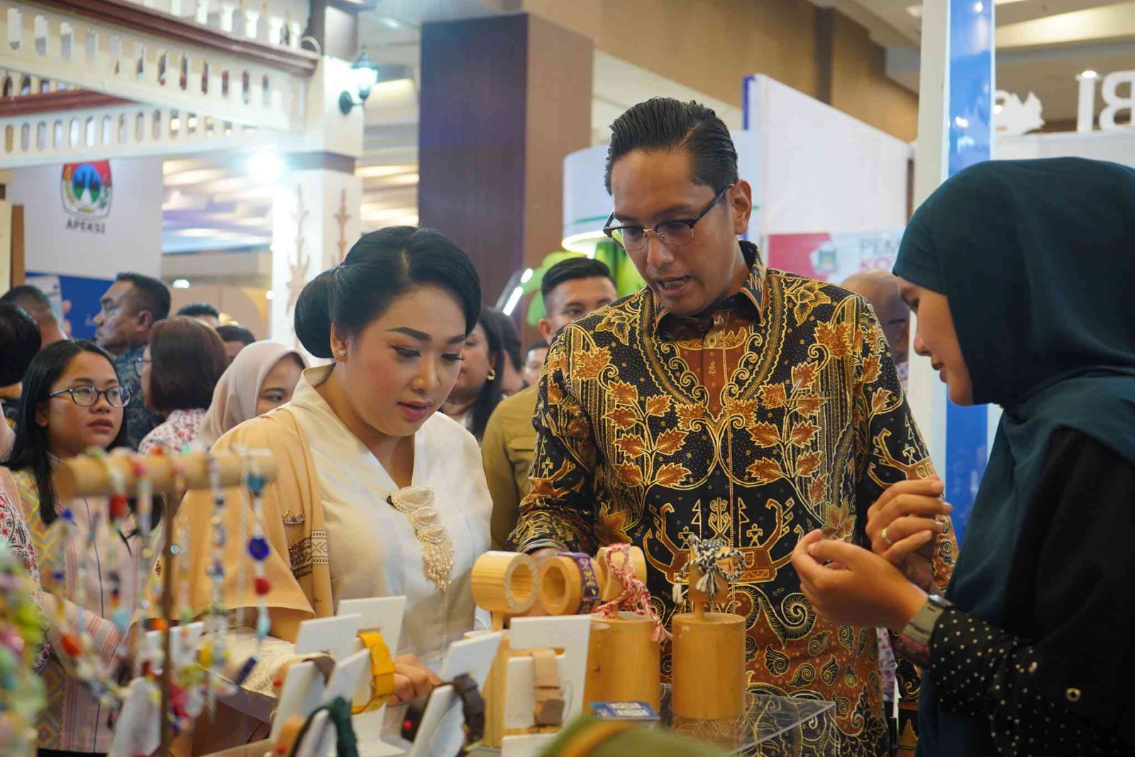 ....