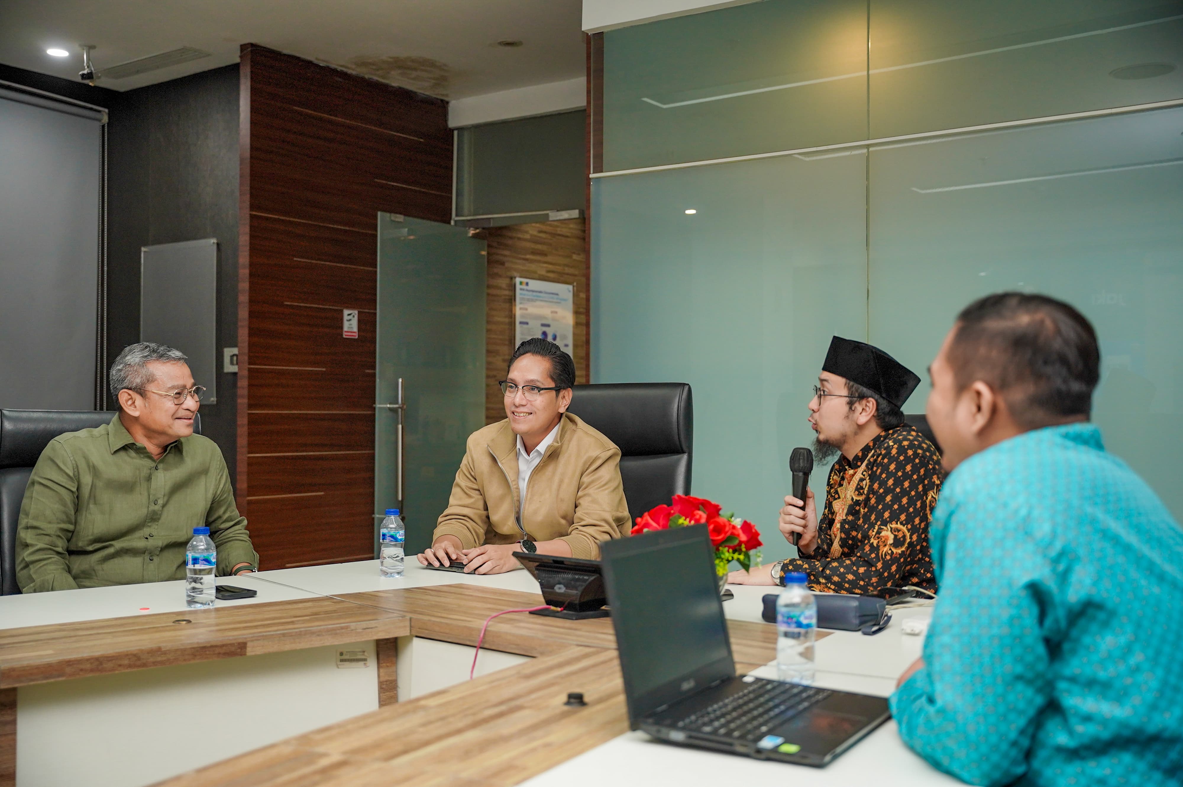 Siap Kembangkan Layanan Publik Lebih Baik, Rico Waas Sharing Knowledge dengan Pemprov DKI Jakarta Terkait Aplikasi JAKI