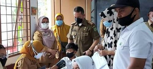 Mudahkan Masyarakat Memproleh Pelayanan, Kecamatan Medan Amplas Sediakan WA Center