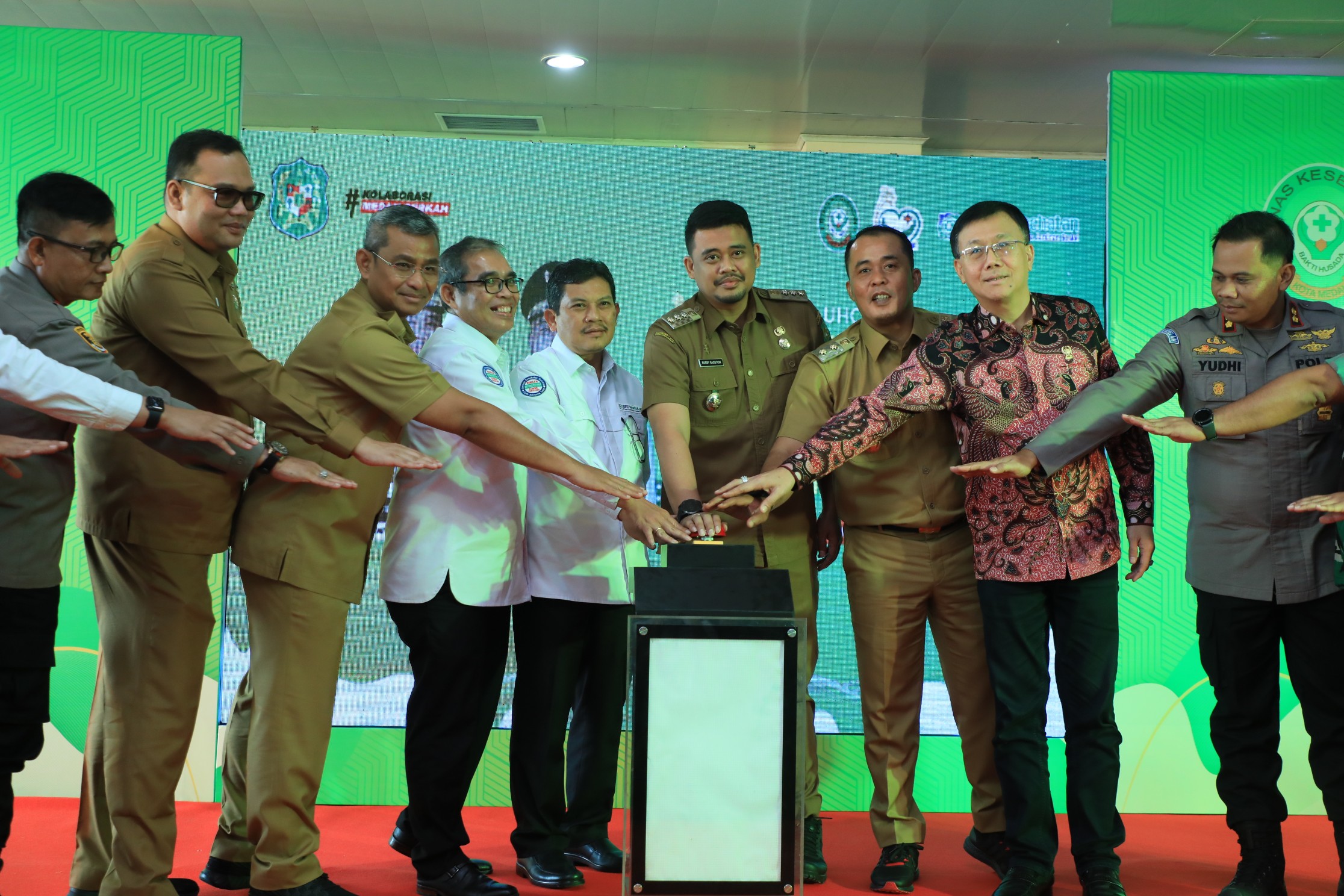 Manfaat Program UHC JKMB Telah Dirasakan Warga, Penghargaan UHC Juga Diraih Kota Medan