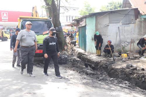 Pemko Medan Bersama Warga Gotong Royong Massal di Klambir V, Kelurahan Tanjung Gusta