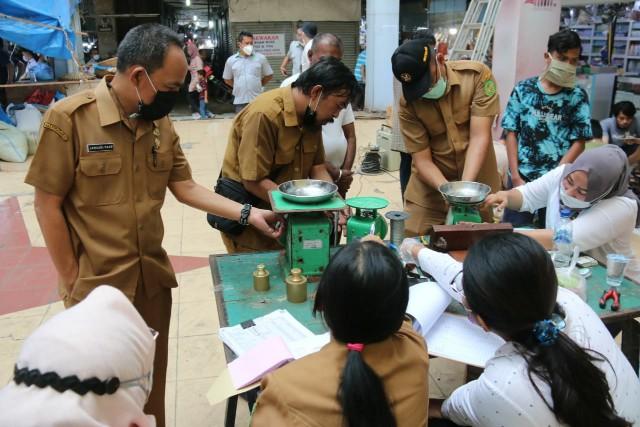 Dinas Perdagangan Kota Medan Lakukan Tera Ulang Alat Ukur Timbang