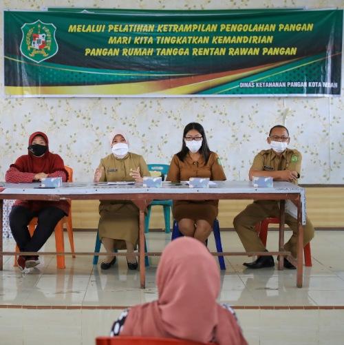 Pemko Medan Gelar Pelatihan Dan Beri Bantuan Untuk Masyarakat