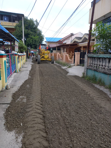 Wujudkan Program Prioritas Bobby Nasution di Bidang Infrastruktur, Dinas PU Lakukan Pengaspalan di Medan Timur