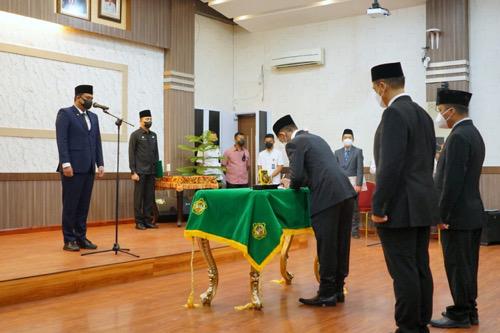 Bobby Nasution Ambil Sumpah Janji dan Lantik Direksi PUD