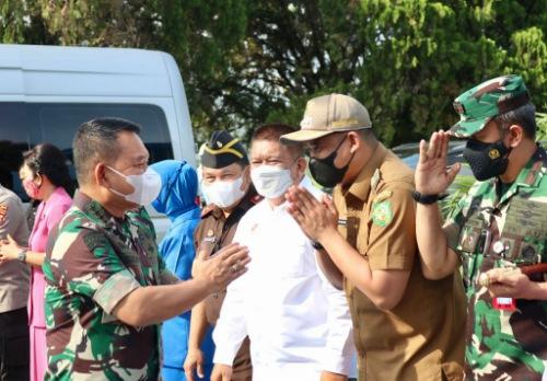 Wali Kota Medan Antar Kasad dan Ketua Persit KCK