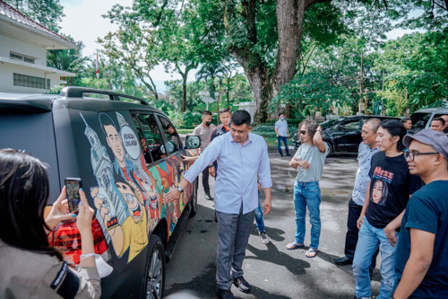 Tertarik Mobil Dinas Bobby Nasution Dilukis Mural, Lambert: Saya Akan Beri Contoh Ini Kepada Pemerintah Belanda