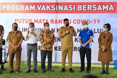 Tinjau Vaksinasi bagi Tenaga Kerja, Bobby Nasution akan perbanyak titik Vaksinasi hingga di Kelurahan