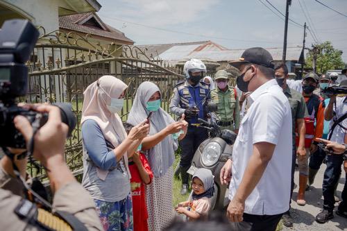 Jawab Keluhan Warga, Bobby : Insya Allah, Minggu Depan Drainase Dinormalisasi & Jalan Diperbaiki