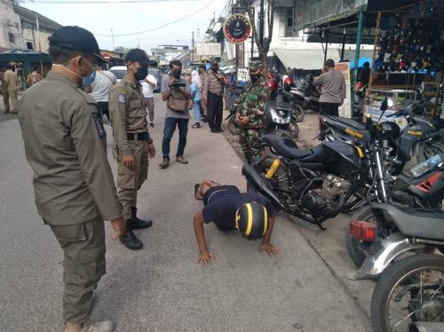 Pemko Medan Tinjau Penerapan PPKM Mikro di Pasar Belawan