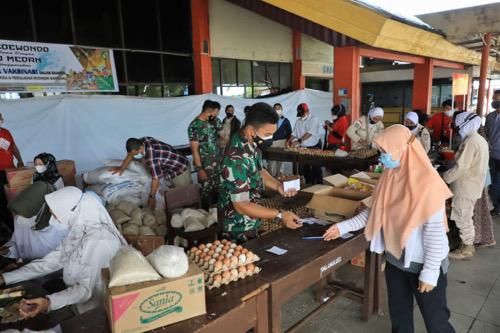 Pemko Medan Berkolaborasi dengan Lanud Soewondo Gelar Pasar Murah