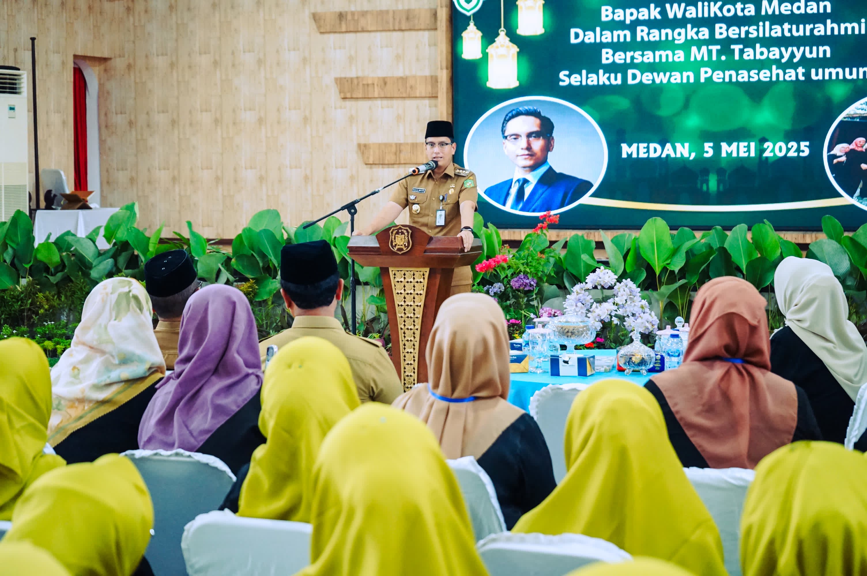 Hadiri  Halalbihalal MT Tabayyun, Rico Waas: Majelis Taklim Punya Peran Penting Mendukung Pembangunan Kota