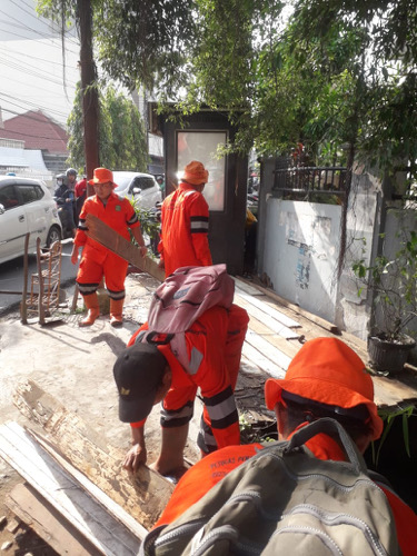 Dukung Program Prioritas Wali Kota Medan, Jajaran Kecamatan Medan Perjuangan Mengadakan Gotong Royong Massal