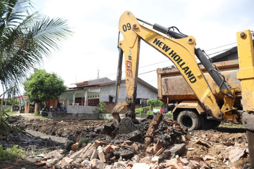 Bobby Nasution Buka Akses Jalan Aman Kelurahan Cinta Damai yang Sudah 20 Tahun Ditutupi Bangunan Liar