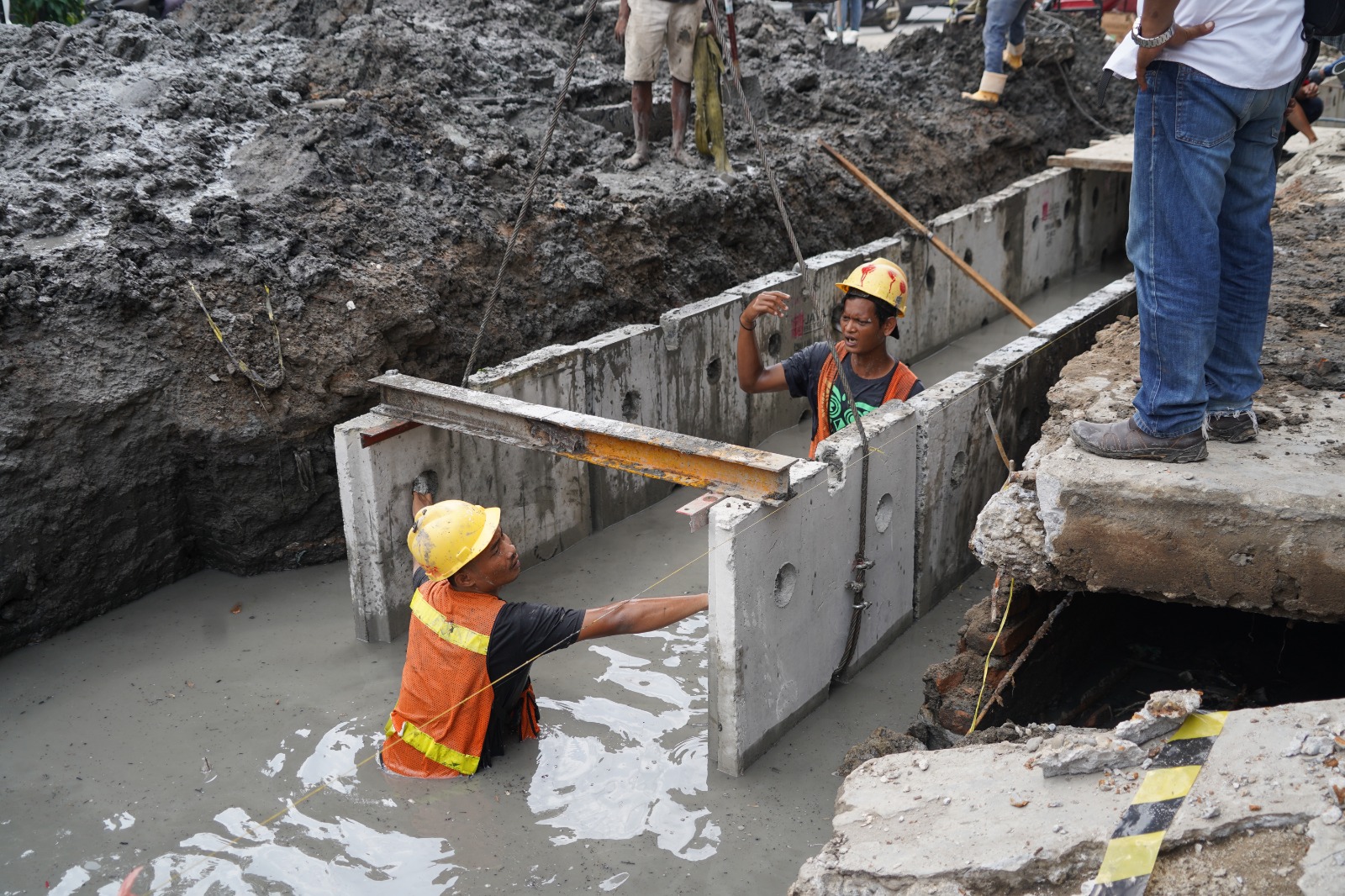 Saluran Drainase Diperluas Guna Atasi Genangan Air di Jalan Sutomo Medan Timur