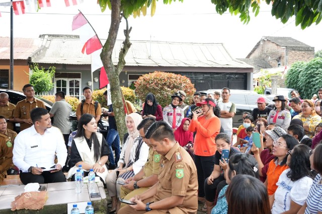 Bertemu Langsung Dengan Wali Kota Medan, Masyarakat Minta Adanya Penambahan Lampu Penerangan Di Jalan Tembakau 17