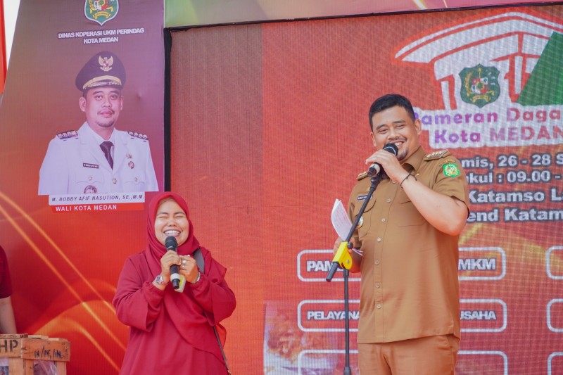 Berikan Bantuan Alat Bantu Usaha, Bobby Nasution Inginkan Produksi dan Pendapatan UMKM Meningkat