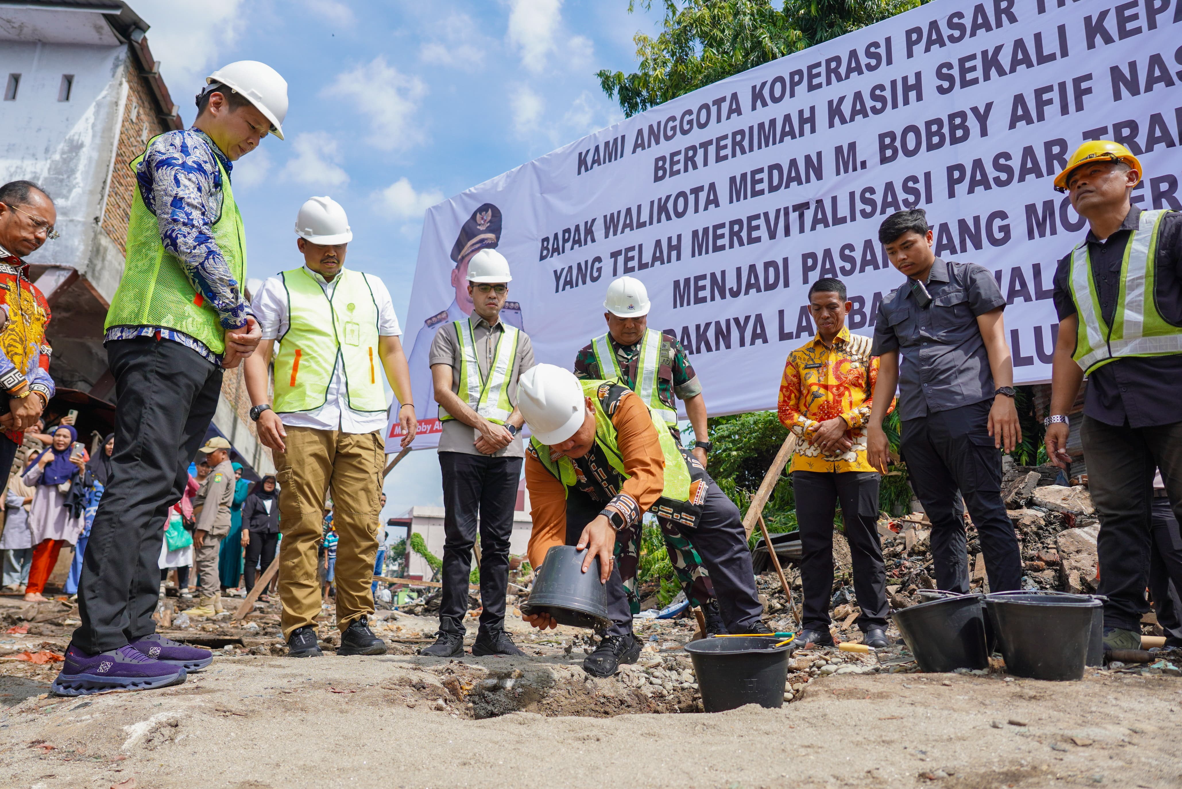 Letak Batu Pertama Revitalisasi Pasar Akik, Bobby Nasution Pesankan Ini