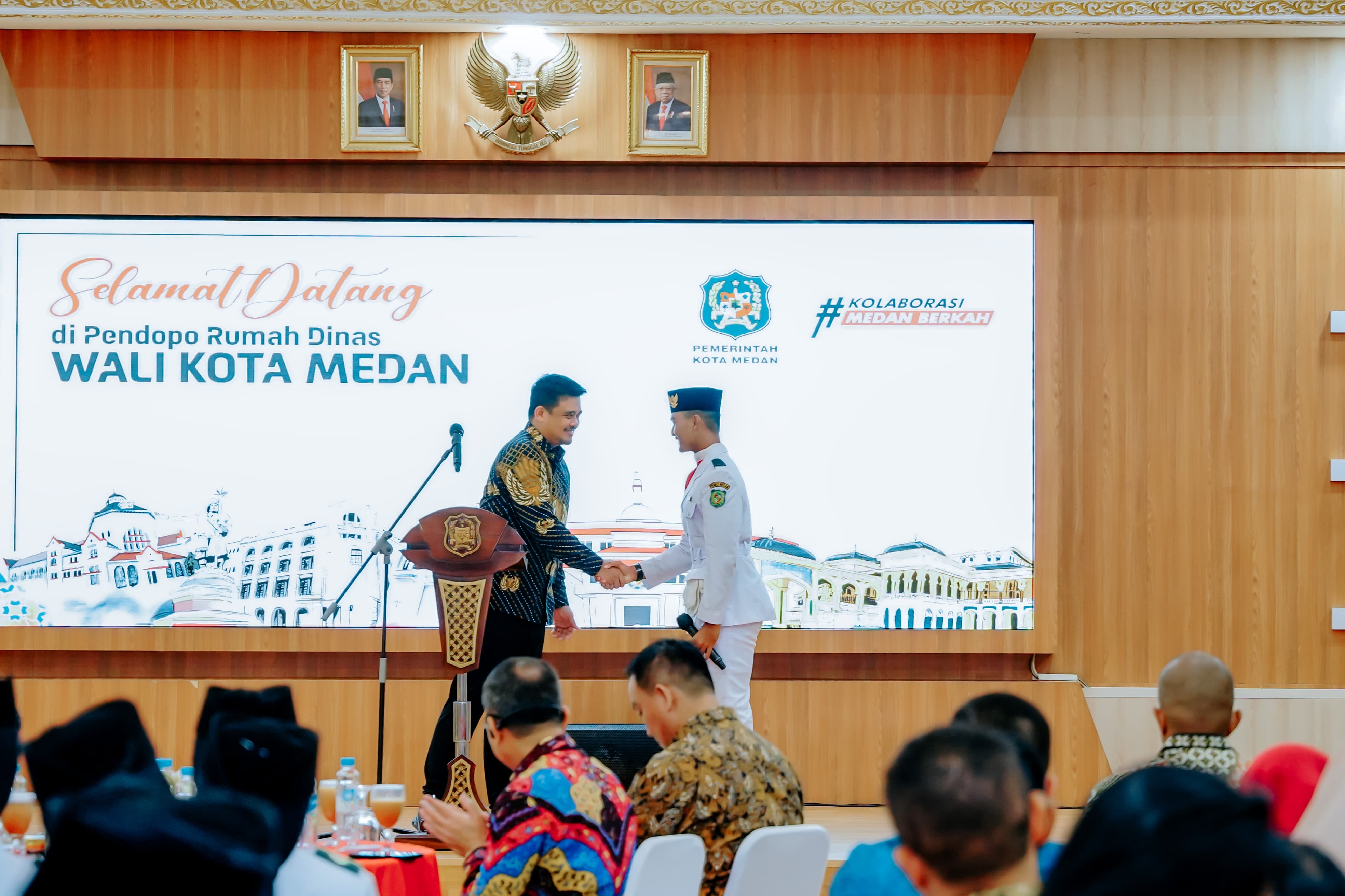 Dijamu Bobby Nasution Makan Malam, Paskibraka Kota Medan Senang dan Bangga Telah Sukses Jalani Tugas