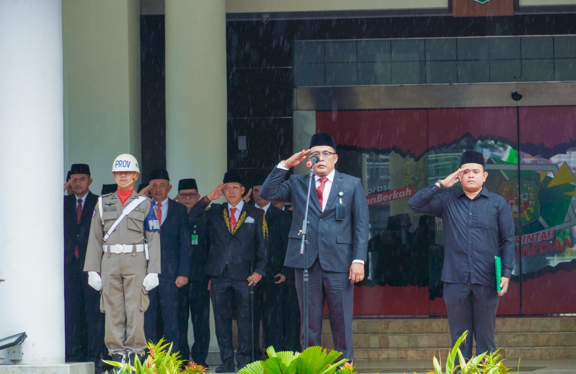 Plt Wali Kota Pimpin Upacara Peringatan Hari Kesaktian Pancasila di Balai Kota Medan