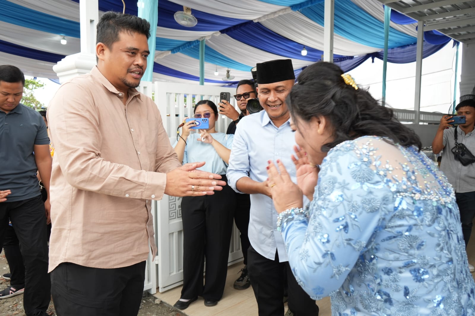 Wali Kota Medan Hadiri Acara Open House di Kediaman Camat Medan Tuntungan