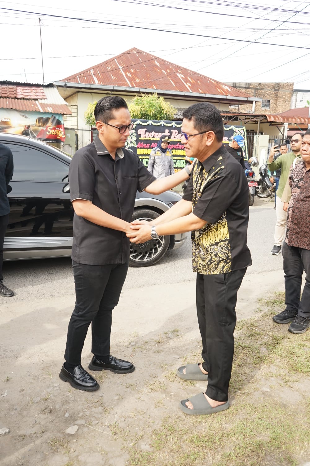Wali Kota Medan Sampaikan Belasungkawa Mendalam Atas Meninggalnya Orangtua Camat Medan Baru