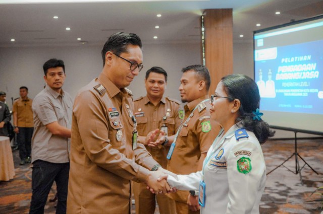 Buka Pelatihan Pengadaan Barang/Jasa Pemerintah Level I,  Rico Waas Tekankan Pentingnya Integritas dan Profesionalisme