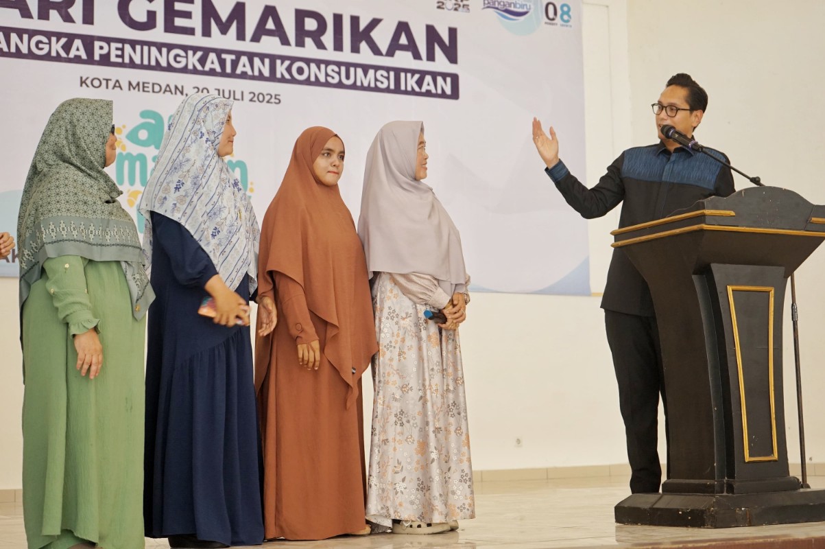 Baik Bagi Kesehatan Tubuh, Rico Waas Dorong Masyarakat Perbanyak Konsumsi Ikan