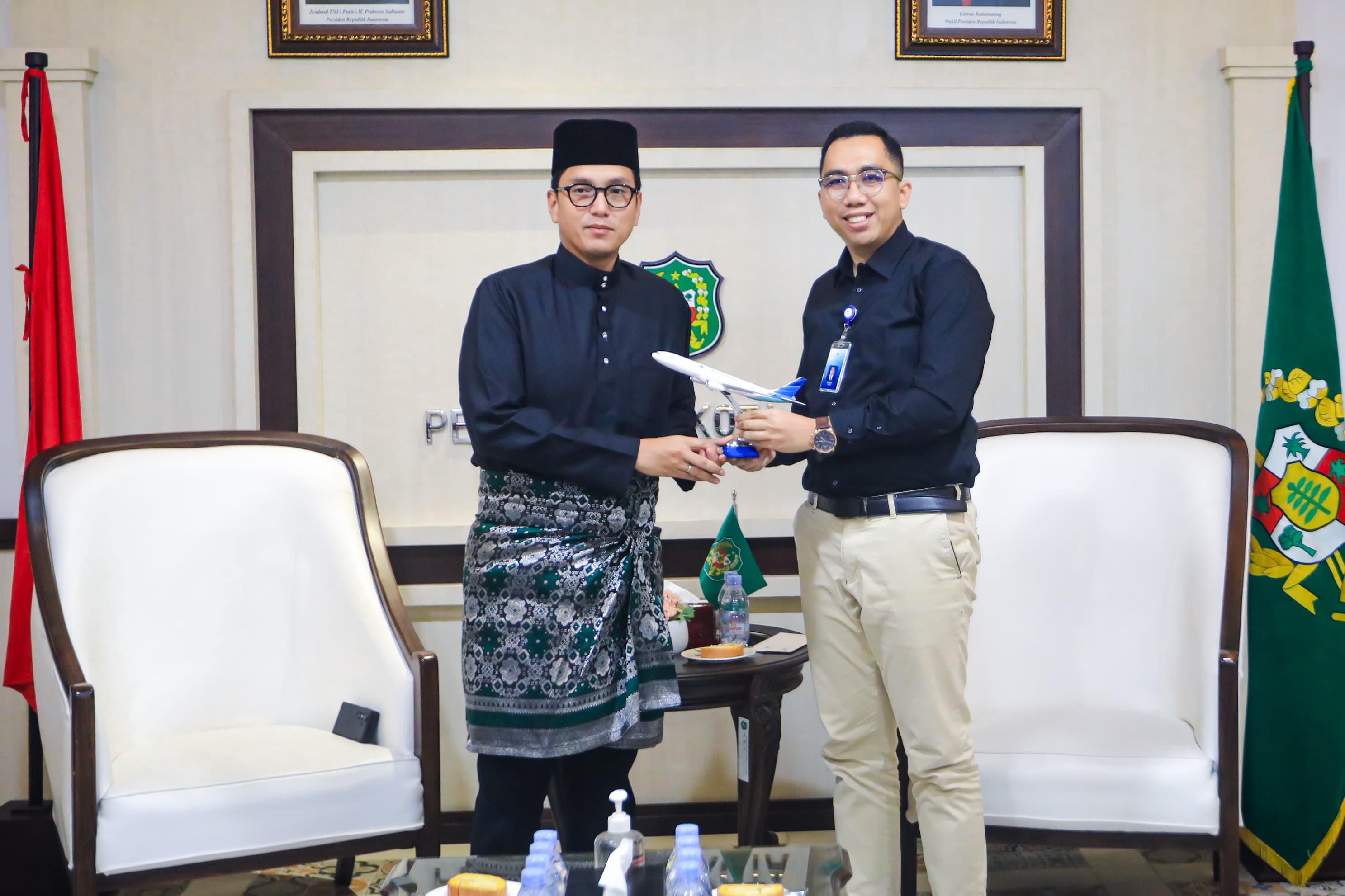 Rico Waas Ajak Garuda Indonesia Kerjasama Promosikan Makanan dan Produk UMKM Kota Medan