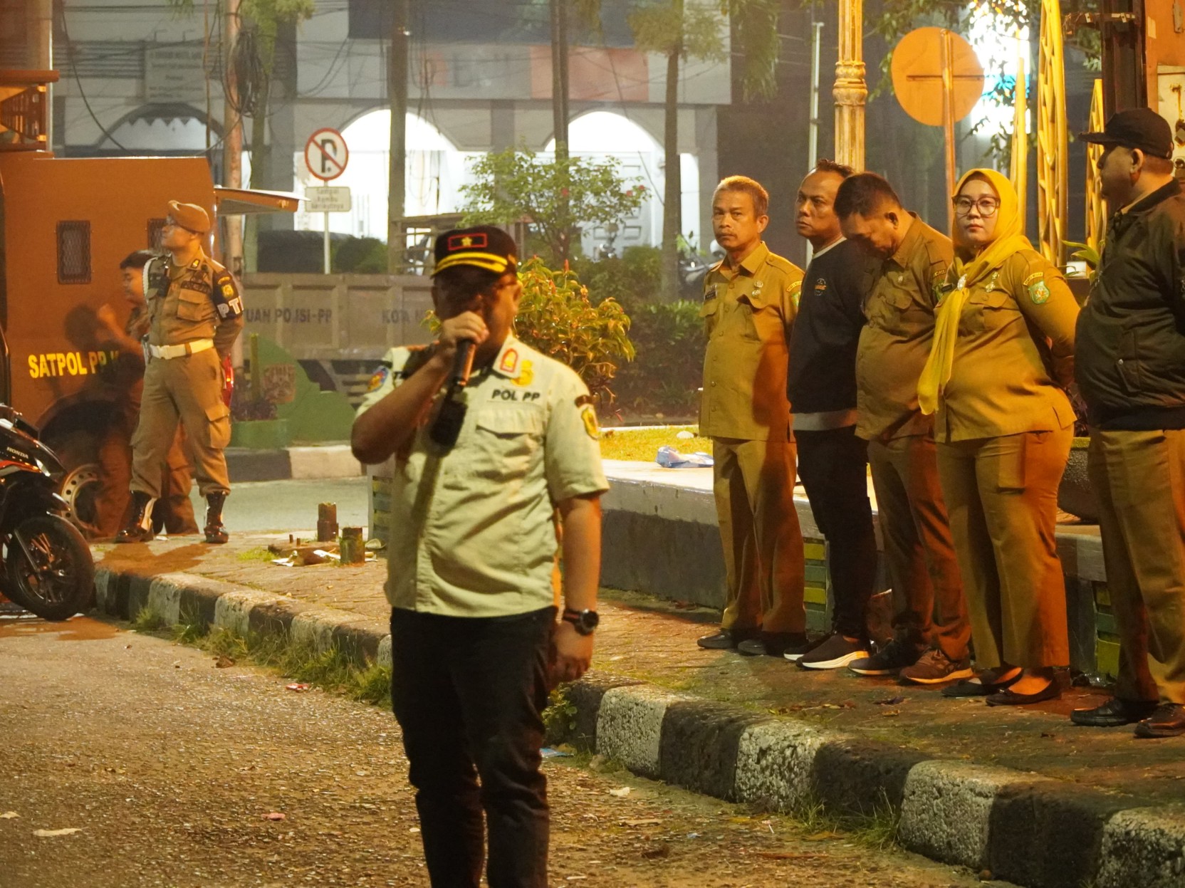 Pemko Medan Tertibkan PKL di Seputaran Pasar Simpang Limun, Penindakan Dilakukan Persuasif dan Humanis