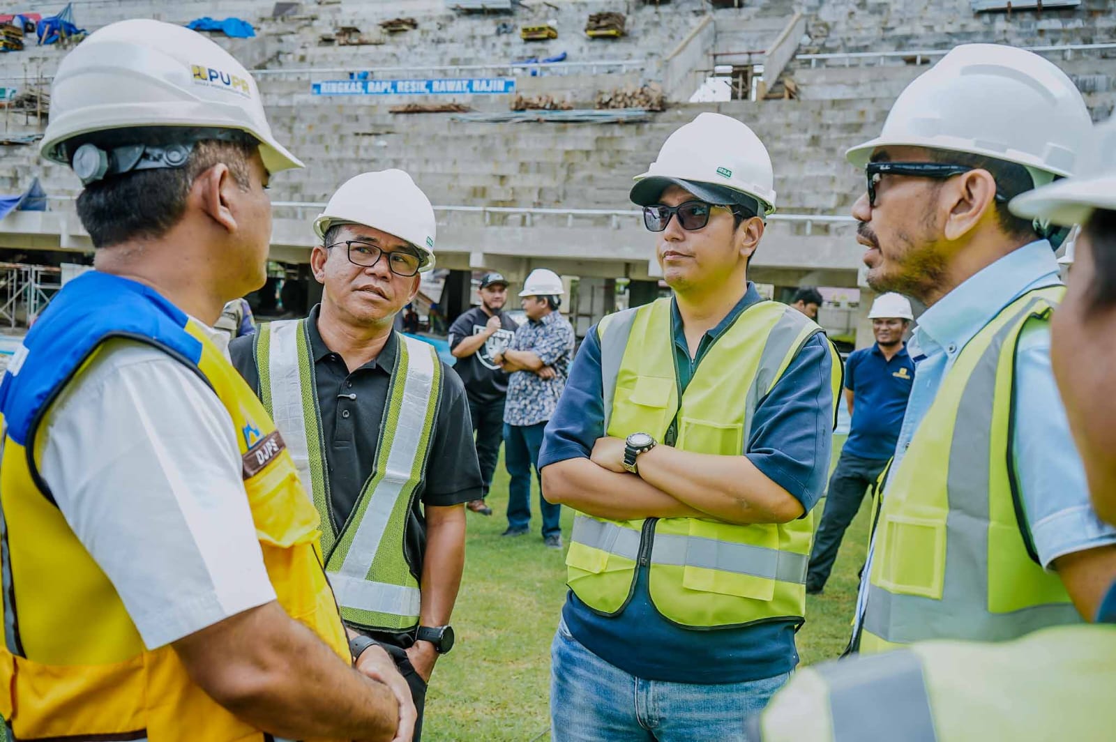 Rico Waas Dorong Percepatan Penyelesaian Revitalisasi Stadion Teladan