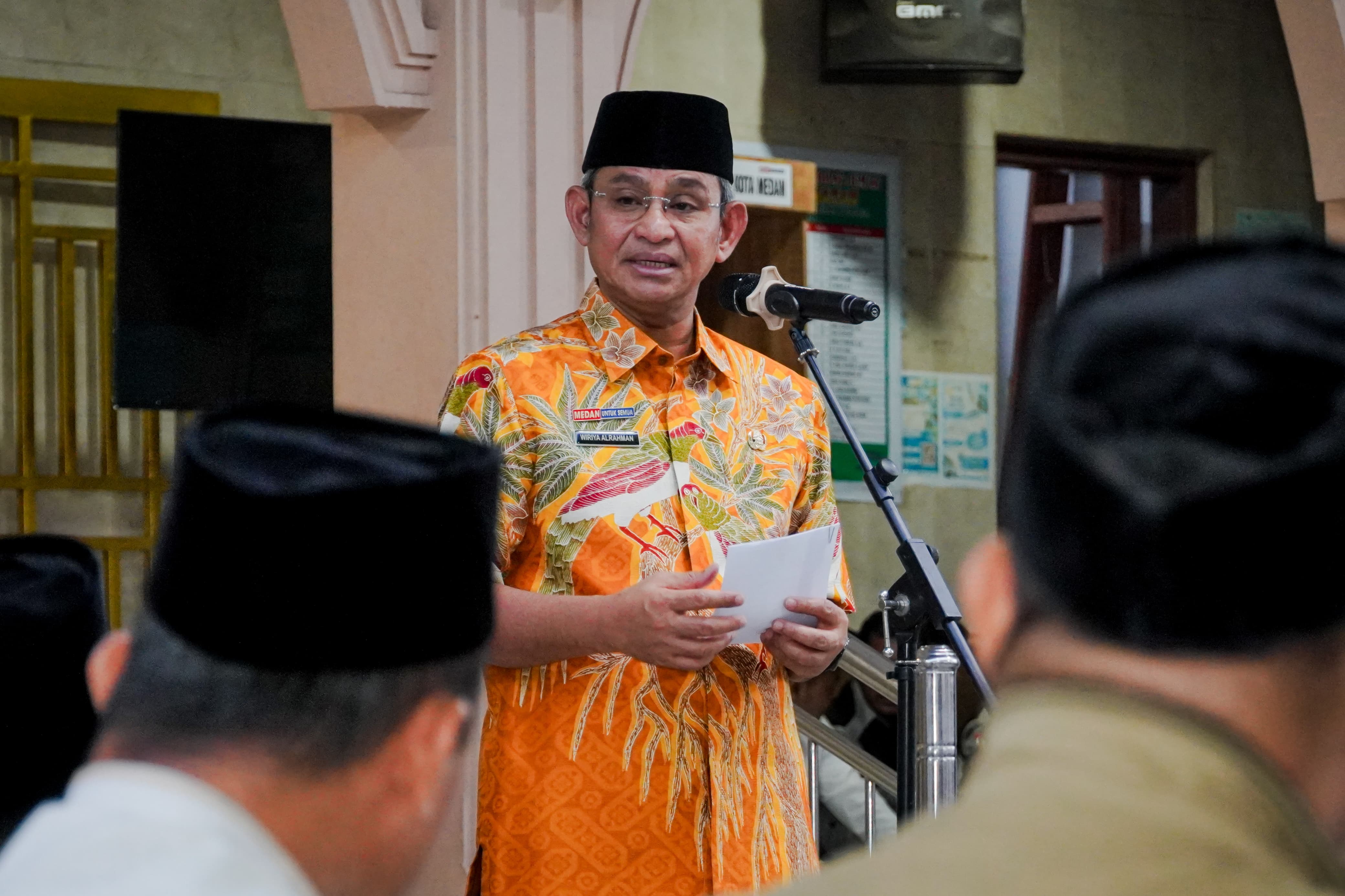 Pererat Silaturahmi dan Berbagi Berkah, Sekda Safari Ramadan di Masjid Al Hasanah Medan Polonia