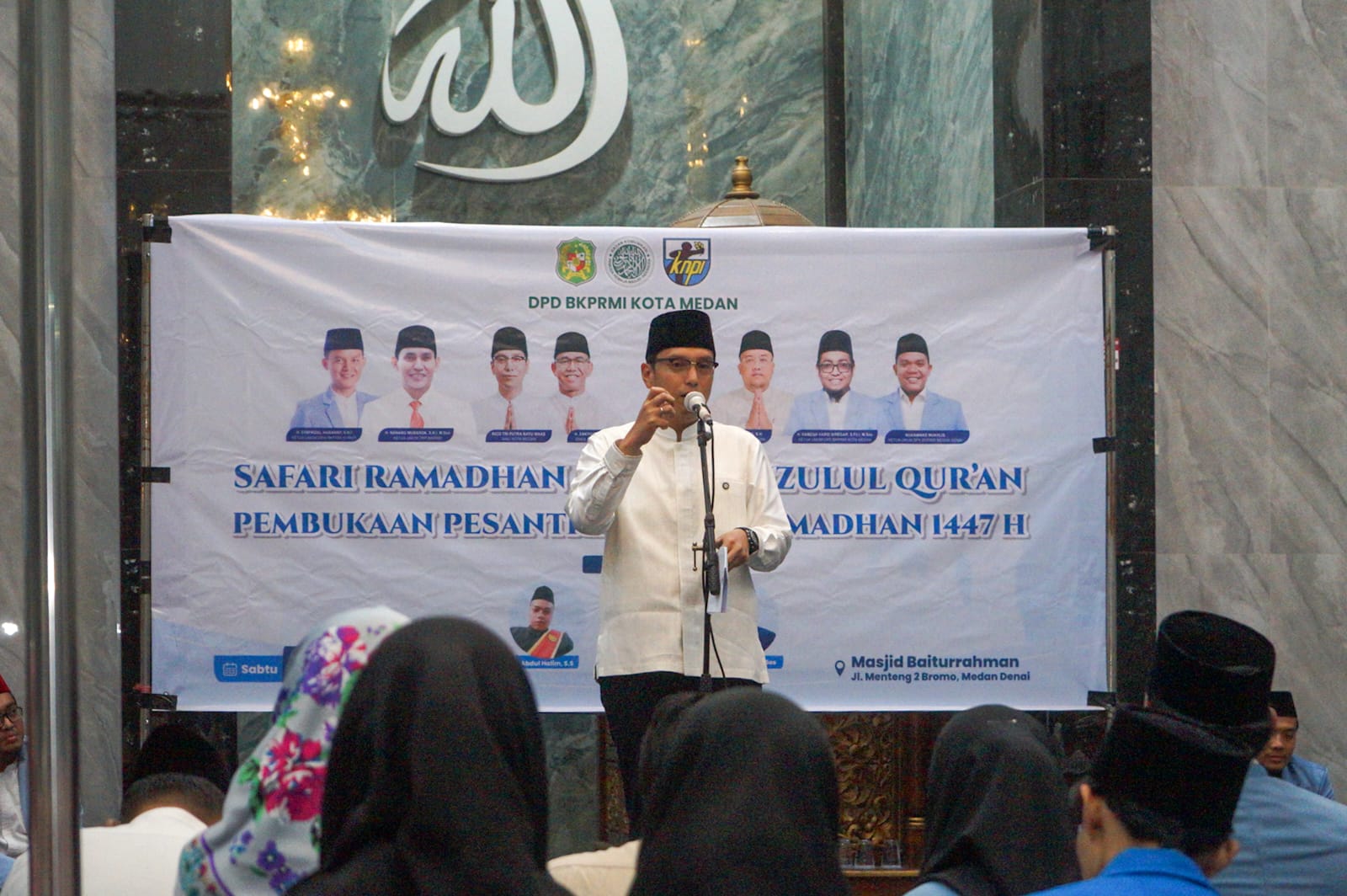 Kunjungi Masjid Baiturrahman, Wali Kota Medan Ajak Generasi Muda Jadikan Masjid Sebagai Benteng Menghalau Bahaya Gadget & Narkoba